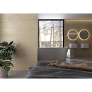 Modern freestanding bathtub met een strakke witte afwerking bij Valkiria Oak Esir wandtegel