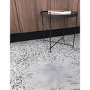 Zwart metalen bijzettafel met ronde, afneembare tray van Verona Stone Picasso