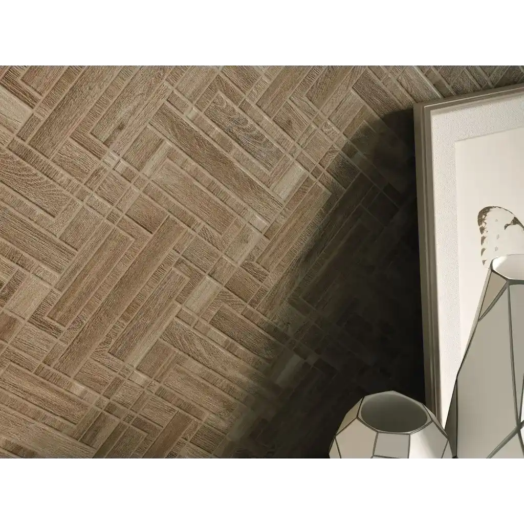 Haringgraat patroon houten vloertegel met natuurlijke houttinten en een modern ontwerp.