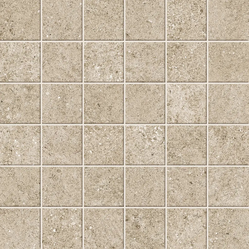 Beige keramische tegels in gridpatroon van Yacht Ash Mozaiek 5x5 op net van 30x30