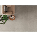 Beige armchair met textuur gezien van bovenop, naast Yacht Gray 60x60 rett