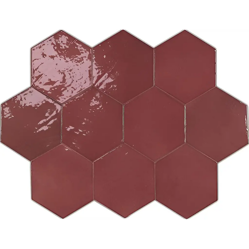 Burgundy Zellige Hexa Wine tegels in een honingraatpatroon voor een stijlvol interieur