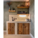 Rustieke keuken met houten kasten en Zelliges Alhambra Ivoire 10x10 cm tegels