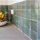 Handgemaakte Zelliges Alhambra tegels in groen-blauw met glanzende afwerking