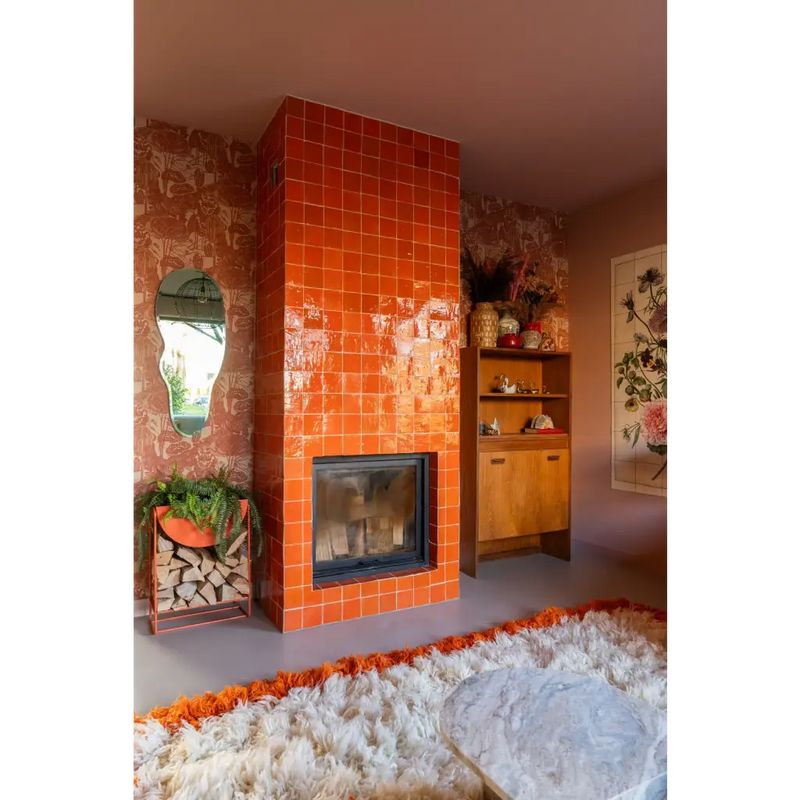 Oranje Zelliges Alhambra 74 met zwarte haard, perfect voor je alhambra orange 10x10