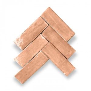 Terracotta-kleuren Zelliges Alhambra Bejmat 75 Salmon 5x15 cm in visgraatpatroon